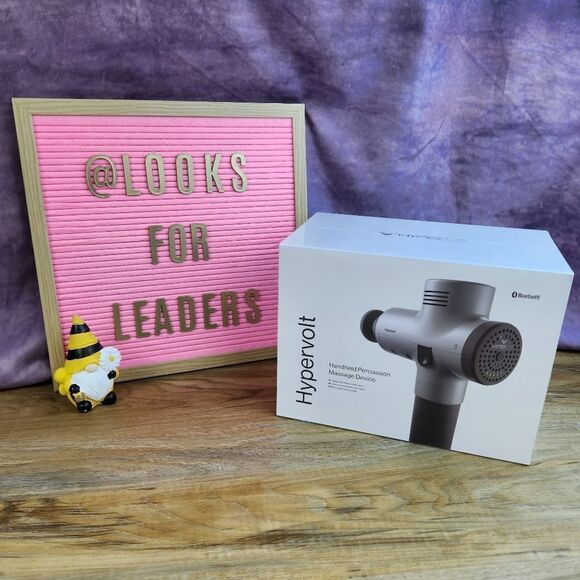 💜HOST PICK NIB Hyperice Hypervolt Bluetooth Handheld Massager & Attachments - Picture 2 of 12